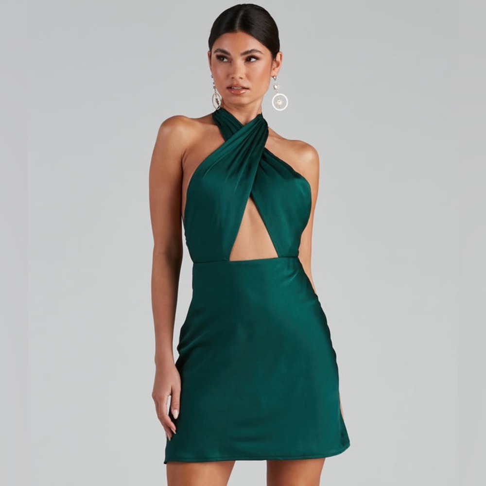 NWT Flirtatious Flare Halter Skater Dress